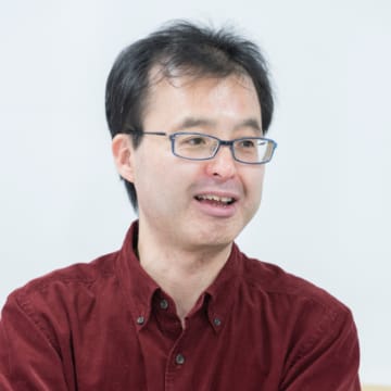 飯田芳弘 教授