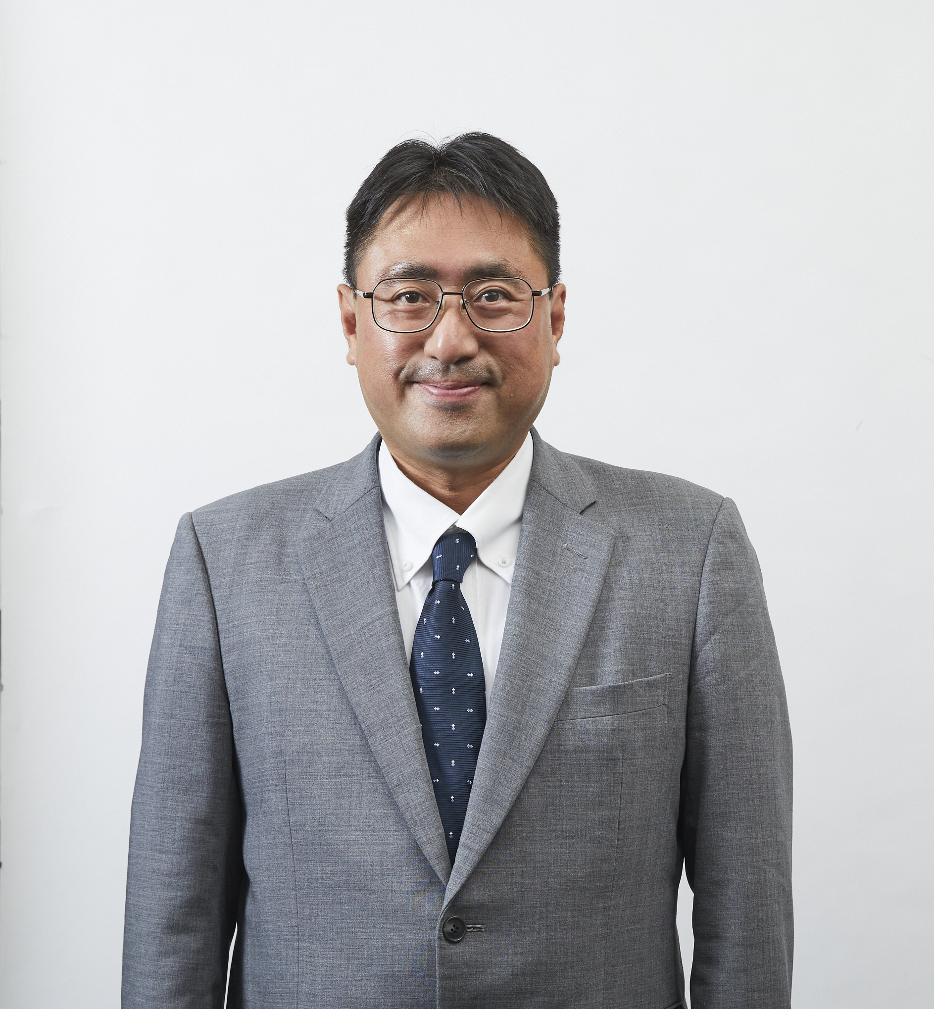 鈴木 亘教授