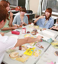 pict_index_03.jpg
