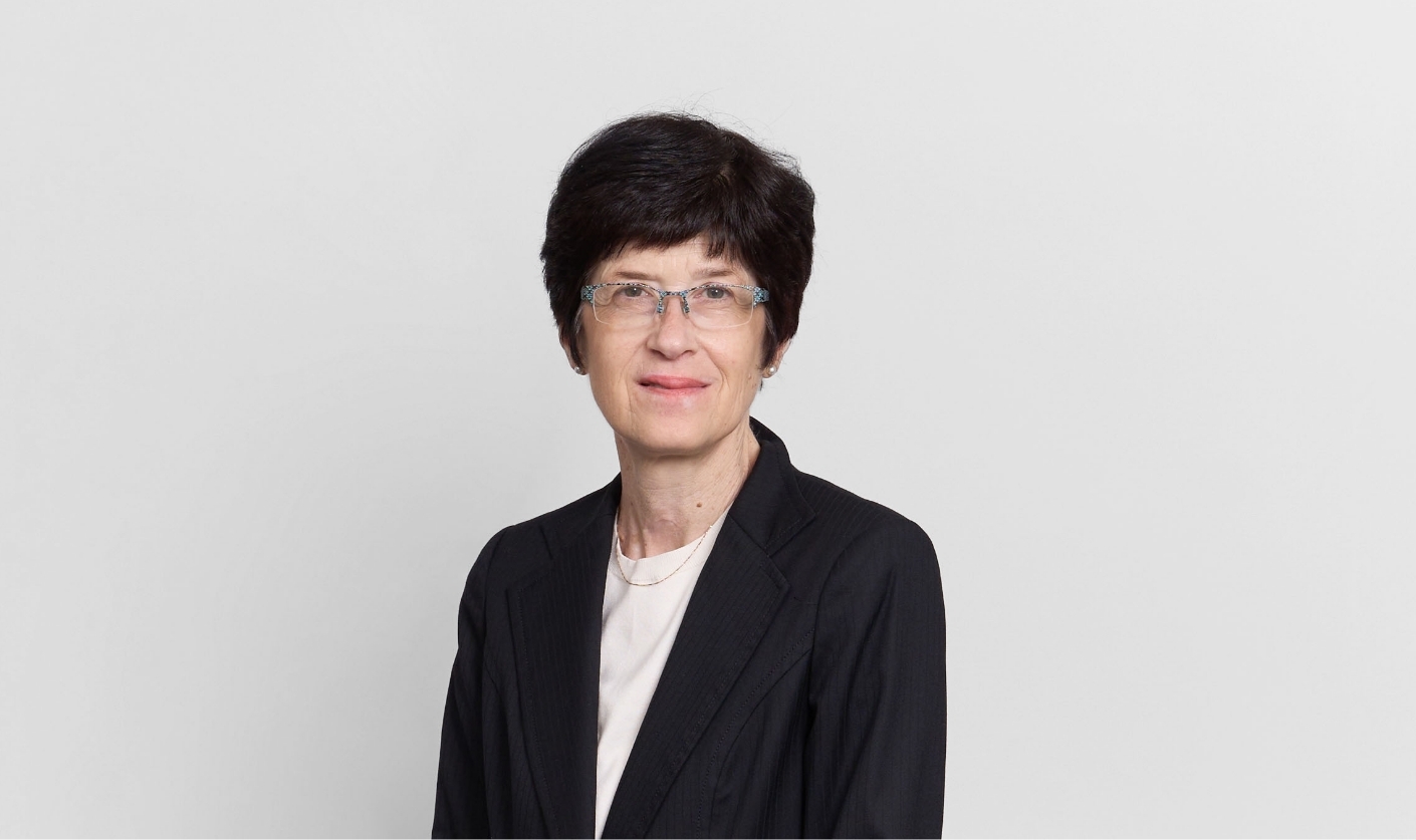 MACGREGOR, Laura