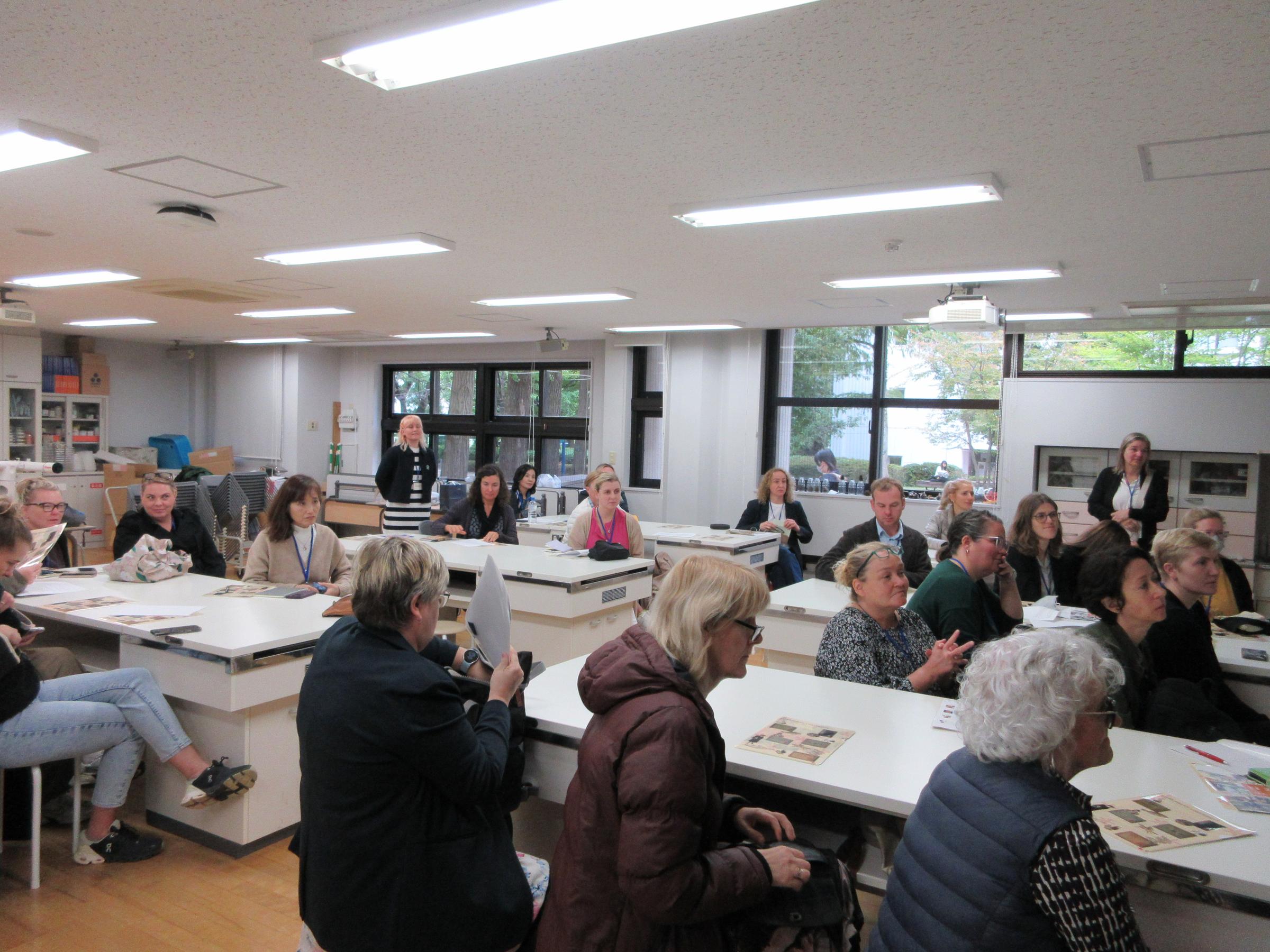 アイスランド訪日団教育学科訪問写真②