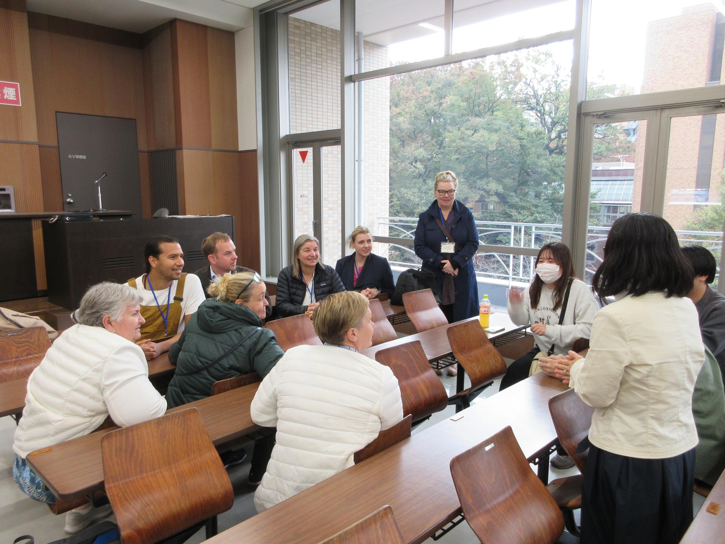 アイスランド訪日団教育学科訪問写真③